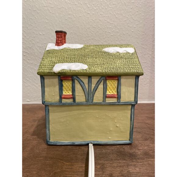 Americana Porcelain Collectible Christmas Village Candle Maker VTG 1991 Lighted - Picture 5 of 8